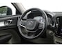 Volvo XC40 T3 Automaat Momentum Pro | Achteruitrijcamera | Semi elektrische trekhaak | Apple Carplay/Android Auto | Cruise Control | Stoelverwarming voorzijde | Elektrisch bedienbare achterklep