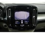 Volvo XC40 T3 Automaat Momentum Pro | Achteruitrijcamera | Semi elektrische trekhaak | Apple Carplay/Android Auto | Cruise Control | Stoelverwarming voorzijde | Elektrisch bedienbare achterklep