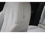 Volvo XC40 T3 Automaat Momentum Pro | Achteruitrijcamera | Semi elektrische trekhaak | Apple Carplay/Android Auto | Cruise Control | Stoelverwarming voorzijde | Elektrisch bedienbare achterklep