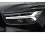 Volvo XC40 T3 Automaat Momentum Pro | Achteruitrijcamera | Semi elektrische trekhaak | Apple Carplay/Android Auto | Cruise Control | Stoelverwarming voorzijde | Elektrisch bedienbare achterklep