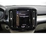 Volvo XC40 T3 Automaat Momentum Pro | Achteruitrijcamera | Semi elektrische trekhaak | Apple Carplay/Android Auto | Cruise Control | Stoelverwarming voorzijde | Elektrisch bedienbare achterklep