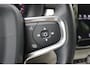 Volvo XC40 T3 Automaat Momentum Pro | Achteruitrijcamera | Semi elektrische trekhaak | Apple Carplay/Android Auto | Cruise Control | Stoelverwarming voorzijde | Elektrisch bedienbare achterklep