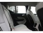 Volvo XC40 T3 Automaat Momentum Pro | Achteruitrijcamera | Semi elektrische trekhaak | Apple Carplay/Android Auto | Cruise Control | Stoelverwarming voorzijde | Elektrisch bedienbare achterklep