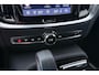 Volvo V60 T8 Plug-in hybrid Plus Dark | ACC | 360° Camera | BLIS | Keyless | Stoel+Stuurverwarming | Getint Glas
