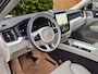 Volvo XC60 2.0 T8 Plug-in hybrid AWD Ultra Dark Exec. Ed. | Bowers&Wilkins | Luchtvering | Massage/ventilatie | 22" Velgen