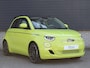 Fiat 500C La Prima Cabrio 42kWh I Navigatie I Adaptive Cruise Control I Camera I Parkeersensoren Voor en Achter I Lichtmetalen Velgen 17 Inch | JBL |