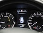 Nissan Qashqai 1.2 N-Vision | Climate Control | Panoramadak | Stoelverwarming | Navigatie | Achteruitrijcamera | Parkeersensoren | Trekhaak |