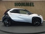 Toyota Aygo X 1.0 VVT-i MT JBL - ORIGINEEL NEDERLANDSE AUTO - JBL UITVOERING - ACHTERUITRIJCAMERA - APPLE CARPLAY/ANDROID AUTO - KEYLESS ENTRY/ START - PARKEERSENSOREN VOOR & ACHTER - TWO TONE LAK - NAVIGATIE - 18 INCH LICHT METALEN VELGEN MET MICHELIN BANDEN