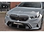BMW M5 Touring Kreidegrau Ind. | Ultimate Pack | Keramisch | Pano | Trekh | B&W | DA+
