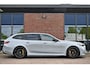 BMW M5 Touring Kreidegrau Ind. | Ultimate Pack | Keramisch | Pano | Trekh | B&W | DA+