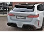 BMW M5 Touring Kreidegrau Ind. | Ultimate Pack | Keramisch | Pano | Trekh | B&W | DA+