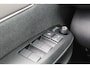 Toyota Yaris Cross 1.5 Hybrid Executive Bi-tone | Rijklaar | Panorama | Blind Spot | Head Up | JBL | Sensoren v+a | Stoelverw. | Apple/Android | Half-leder