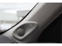 Toyota Yaris Cross 1.5 Hybrid Executive Bi-tone | Rijklaar | Panorama | Blind Spot | Head Up | JBL | Sensoren v+a | Stoelverw. | Apple/Android | Half-leder