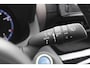 Toyota Yaris Cross 1.5 Hybrid Executive Bi-tone | Rijklaar | Panorama | Blind Spot | Head Up | JBL | Sensoren v+a | Stoelverw. | Apple/Android | Half-leder