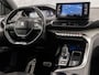 Peugeot 5008 1.2 PureTech GT 7 Persoons Automaat (APPLE CARPLAY, 1e EIGENAAR, GROOT NAVI, LEDER/ALCANTARA, 360 CAMERA, SPORTSTOELEN, KEYLESS, GETINT GLAS, ADAPTIVE CRUISE, NIEUWSTAAT)