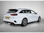 Kia Ceed 120pk ExecutiveLine | 1ste eigenaar | Glazen dak | Camera | Dodehoekdetectie | Electrische klep | Stuur/stoel/achterbank verwarming