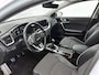 Kia Ceed 120pk ExecutiveLine | 1ste eigenaar | Glazen dak | Camera | Dodehoekdetectie | Electrische klep | Stuur/stoel/achterbank verwarming