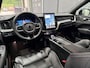 Volvo XC60 T8 Plug-in hybrid Ultra Black Edition | ACC | Panoramadak | 360° Camera | Head-Up | Harman/Kardon | Stoel+Stuurverwarming | 21 inch
