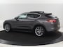 Alfa Romeo Stelvio 2.0 T AWD First Edition | Panoramadak | Leder | Stoel/stuur verwarming | Memory | Keyless entry | Bi-Xenon | EIBACH verlagingsveren | Camera | Park assist | Climate control |