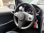 Opel Corsa 1.2-16V '111' Edition AUTOMAAT/AIRCO/CRUISE/NW APK 08-2027