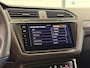 Volkswagen Tiguan 1.5 TSI R-Line | Leder 360 Cam DCC HuD Sfeer Memory Keyless CarPlay Elek kofferklep