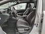 Toyota Corolla Hybrid 140 GR Sport SCHUIF/KANTELDAK SPORTIEVE UITSTRALING PARKEERSENSOREN