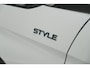 Peugeot 3008 PureTech 130 EAT8 Style | Camera | Parkeersensoren | Navigatie | Apple Carplay