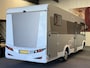 Dethleffs Trend 1 Integraal Automaat | 2017 | Slechts 32.387 km | Euro 6 | Fiat Ducato onderstel | Zeer mooi en LUXE Camper ! KLEIN RIJBEWIJS ACHTERUITRIJCAMERA GARAGE HEFBED QUEENSIZE BED  GROTE KOELKAST MET VRIES GEDEELTE ZEER MOOI !!!