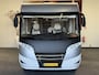 Dethleffs Trend 1 Integraal Automaat | 2017 | Slechts 32.387 km | Euro 6 | Fiat Ducato onderstel | Zeer mooi en LUXE Camper ! KLEIN RIJBEWIJS ACHTERUITRIJCAMERA GARAGE HEFBED QUEENSIZE BED  GROTE KOELKAST MET VRIES GEDEELTE ZEER MOOI !!!
