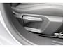 Peugeot 2008 1.2 100PK ALLURE | ACHTERUITRIJ CAMERA | NAVIGATIE | DRAADLOZE APPLE CARPLAY/ANDROID AUTO | PARKEERSENSOREN VOOR + ACHTER | CRUISE CONTROL | DAB+ RADIO | CLIMATE CONTROL | 17" LICHTMETALEN VELGEN | UNIEKE KM STAND! |