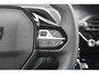 Peugeot 2008 1.2 100PK ALLURE | ACHTERUITRIJ CAMERA | NAVIGATIE | DRAADLOZE APPLE CARPLAY/ANDROID AUTO | PARKEERSENSOREN VOOR + ACHTER | CRUISE CONTROL | DAB+ RADIO | CLIMATE CONTROL | 17" LICHTMETALEN VELGEN | UNIEKE KM STAND! |