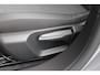 Peugeot 2008 1.2 100PK ALLURE | ACHTERUITRIJ CAMERA | NAVIGATIE | DRAADLOZE APPLE CARPLAY/ANDROID AUTO | PARKEERSENSOREN VOOR + ACHTER | CRUISE CONTROL | DAB+ RADIO | CLIMATE CONTROL | 17" LICHTMETALEN VELGEN | UNIEKE KM STAND! |