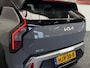 Kia EV3 Plus 81.4 kWh Long range STUUR EN STOEL VERWARMING ACHTERUITRIJCAMERA APPLE CAR PLAY ZEER MOOI !!!