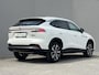 MG MG HS 1.5 Full Hybrid+ Luxury / Fabrieksgarantie tot 12-2032 / Automaat / Navigatie / Apple Carplay Android / Stuur- en stoelverwarming / Leder / Elektrisch stoelen & klep /