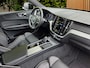 Volvo XC60 B5 Plus Dark | Trekhaak | Panoramadak | Harman/Kardon | Memory