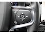Volvo XC40 Recharge 408PK Automaat P8 AWD R-Design | El. Stoelen + Geheugen | PDC Camera | Verw. Voorstoelen & Stuurwiel | Keyless |