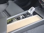 Volvo XC60 2.0 T8 Plug-in hybrid AWD Ultra Dark | Luchtvering | Trekhaak | 360 Cam | Pano | HUD | Harman/Kardon