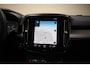 Volvo XC40 T5 Recharge 262pk Plus Dark Aut. [ LED Comfortstoelen Stoel-en stuurverwarming ]