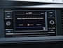 Volkswagen Transporter 2.0 TDI 110 pk L2H1 Business | Airco | Cruise control | Navigatie via App connect | Bijrijdersbank | RVS sidebars | Trekhaak | Betimmering |