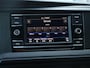 Volkswagen Transporter 2.0 TDI 110 pk L2H1 Business | Airco | Cruise control | Navigatie via App connect | Bijrijdersbank | RVS sidebars | Trekhaak | Betimmering |