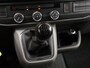 Volkswagen Transporter 2.0 TDI 110 pk L2H1 Business | Airco | Cruise control | Navigatie via App connect | Bijrijdersbank | RVS sidebars | Trekhaak | Betimmering |