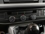 Volkswagen Transporter 2.0 TDI 110 pk L2H1 Business | Airco | Cruise control | Navigatie via App connect | Bijrijdersbank | RVS sidebars | Trekhaak | Betimmering |