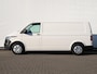 Volkswagen Transporter 2.0 TDI 110 pk L2H1 Business | Airco | Cruise control | Navigatie via App connect | Bijrijdersbank | RVS sidebars | Trekhaak | Betimmering |