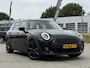 MINI Clubman 1.5 Cooper Camera | ACC | Comfort Access | Leder | DAB | Stoelverwarming | Stuurwielverwarming | 1e Eigenaar | BTW | Facelift