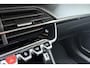 Peugeot e-2008 EV Active Pack 50 kWh | Cruise control | Stoelverwarming | Parkeersensoren | Navigatie | Airco | Apple carplay/Android auto | Verkeersborddetectie | Hill-hold