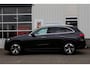 Mercedes-Benz GLC 300e 4MATIC Plug in hybride*Perfect Onderh.*Luchtvering/Pano/Massage/Stoelkoeling/Snellader/Stoelverw./ACC met stuurhulp/Vol Leder/360Camera/Keyless Entry+Go/Memorie/Sfeer/Dodehoek/Elek. Achterklep/Parkeersens.V+A*