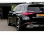 Mercedes-Benz GLC 300e 4MATIC Plug in hybride*Perfect MB Onderh.*Luchtvering/Pano/Massage/Stoelkoeling/Snellader/Stoelverw./ACC met stuurhulp/Vol Leder/360Camera/Keyless Entry+Go/Memorie/Sfeer/Dodehoek/Elek. Achterklep/Parkeersens.V+A*