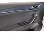 Volkswagen T-Roc 1.5 TSI Sport R-line ACC, Stoelverwarming, Apple CarPlay/Android Auto