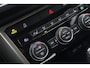 Volkswagen T-Roc 1.5 TSI Style | Trekhaak | Camera | ACC |
