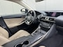 Lexus IS 300h Hybrid Luxury Line|Schuifdak|NL-Auto|LED